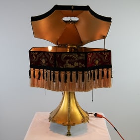 Rare Burns & Pollock Phonograph Lamp