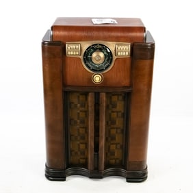 1941 Zenith 12-S-568 Tube Amp Console