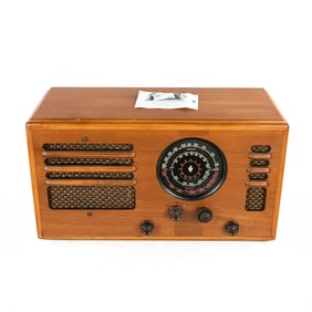 1936 American Bosch 660-T Radio