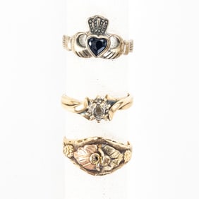 Collection of (2)10k Gold Ladies Rings & Claddagh