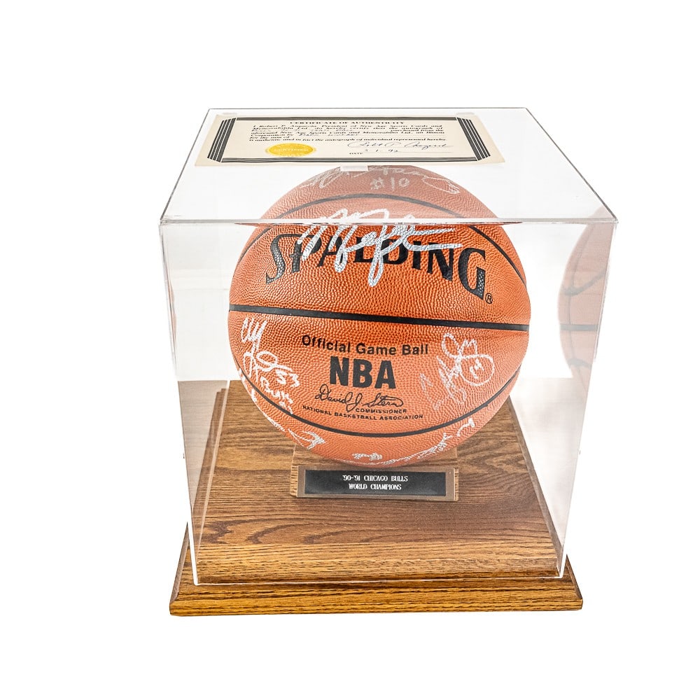 1990-1991 Chicago Bulls TEAM Signed NBA Basketball (1 of 7)