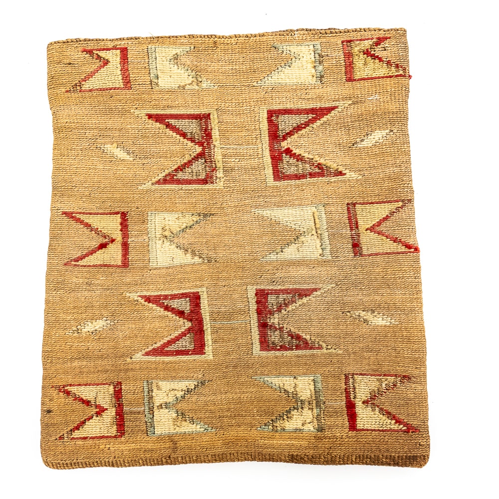 1910s Nez Perce Corn Husk Bag (1 of 8)