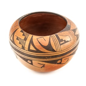 1970s Hopi-Tewa Pottery Bowl By Ruth Paymella