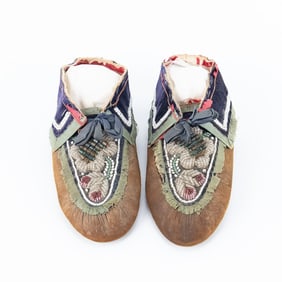 Woodland Beaded Velvet Moccasins