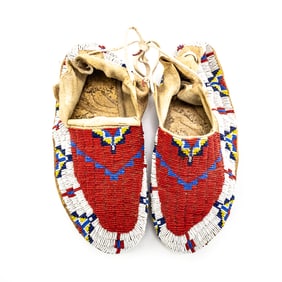 1950s Sioux Beaded Moccasins