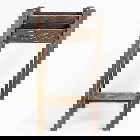 Mission Oak Arts & Crafts Plant Stand: This is a quintessential piece of American Arts and Crafts design, likely crafted from quarter-sawn white oak in the early 20th century. Its clean, rectilinear lines, exposed joinery, and robust const