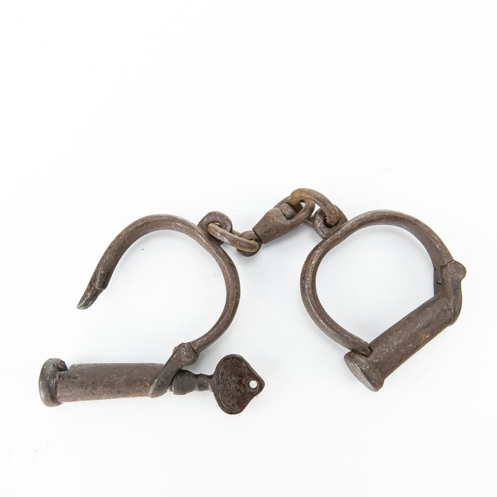 W.S. FROGGATT Wrist Irons & Key (1 of 4)