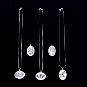 Lot of (5) Scrimshaw Necklaces and Pendants