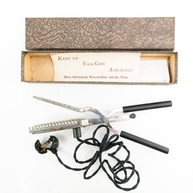 Vintage La France Marcel Waver w/ Box