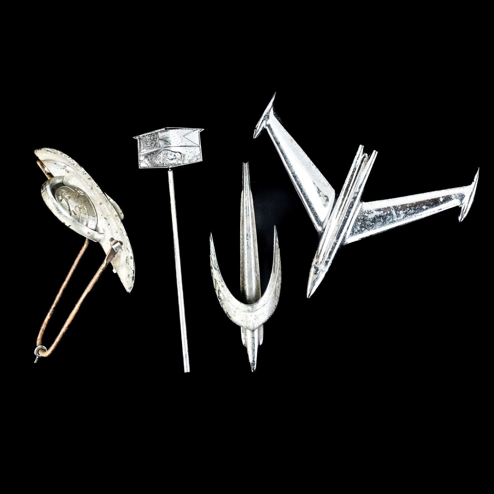 1950s Atomic Auto Hood Ornament Lot (4) (1 of 10)
