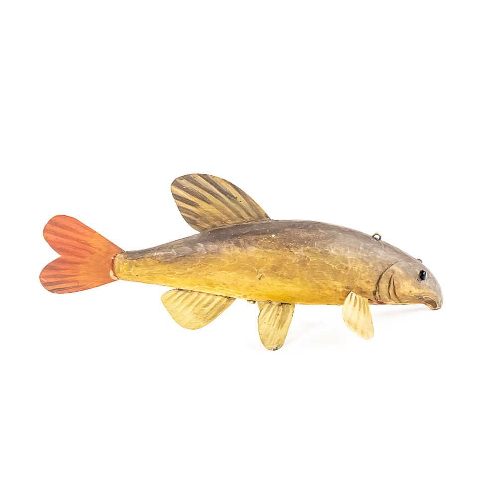Wooden 9.5' Carp Fish Decoy: Wooden 9.5' Carp Fish Decoy in very good vintage condition. Metal fins and weighted. Appears hand carved Awesome detail! Artist unknown.