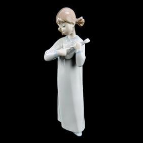 Lladro Figure 4871 Girl with Guitar