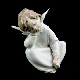 Lladro Figurine 4961 Angel Dreaming