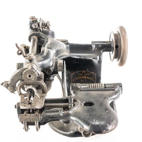 Dearborn Model #7 Blind Stitch Sewing Machine