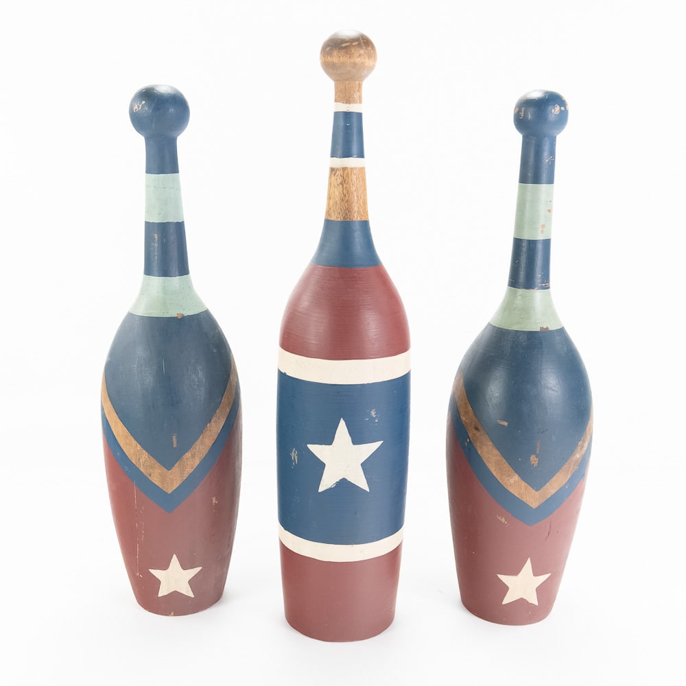 3 Vintage Patriotic Painted Juggling Clubs (1 of 6)