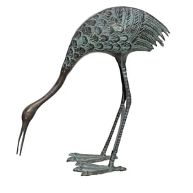 Bronze Feeding Garden Crane Statue