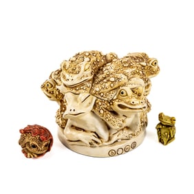 Harmony Kingdom's Rather Large Huddle Trinket Box+