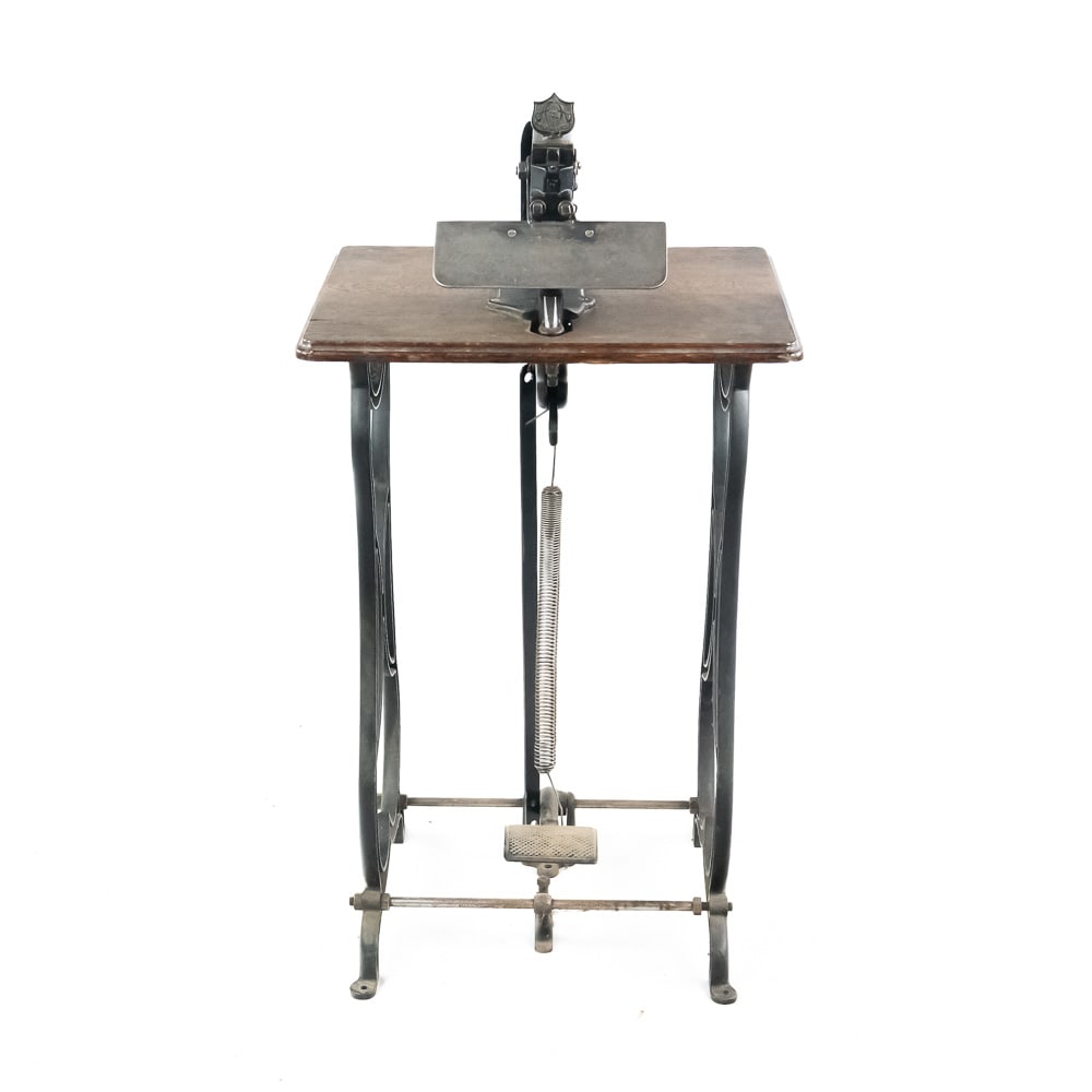 Very Unusual Old Cast Iron Foot Control Press (1 of 11)