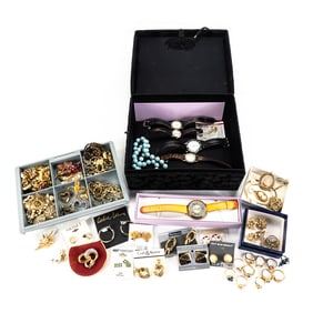 Black Velvet Jewelry Box Loaded w Fashion Jewelry