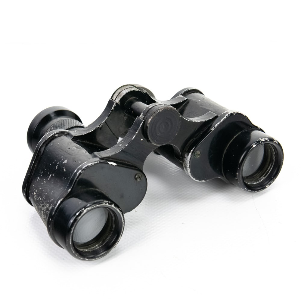 WWII Japanese Army 6 x 9.3° Military Binoculars: Original, World War II Japanese 6 x 9.3° Type 89 binoculars. A standard issue for Japanese Army officers and scouts, these binoculars were known for their wide field of view and high optical