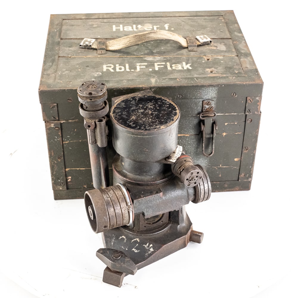 WWII German Flak 20 2cm Gunsight & Orig. Wood Case: This remarkable piece of military optics is a German Flakvisier 20, a sophisticated anti-aircraft gunsight used primarily with the 2cm Flak 30 or 38 cannons during World War II. The unit features a co