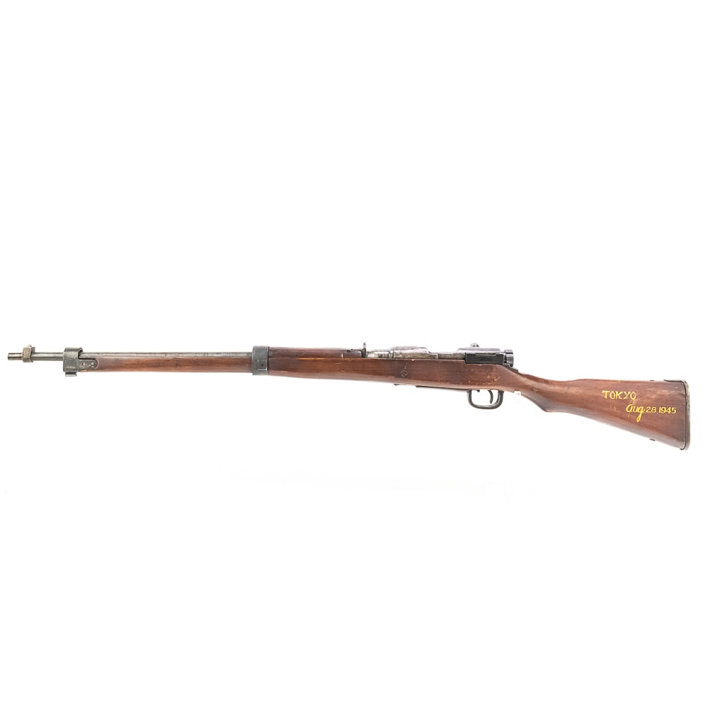 NAVY "SPECIAL Type 99" 7.7 Rifle (C) 11974: NAVY "Special Type 99" 7.7 Rifle in very good condition with wear and a very good bore with some frosting. The stock is uniquely painted:"Tokyo August 28, 1945", (the occupation of Japan by Allied for