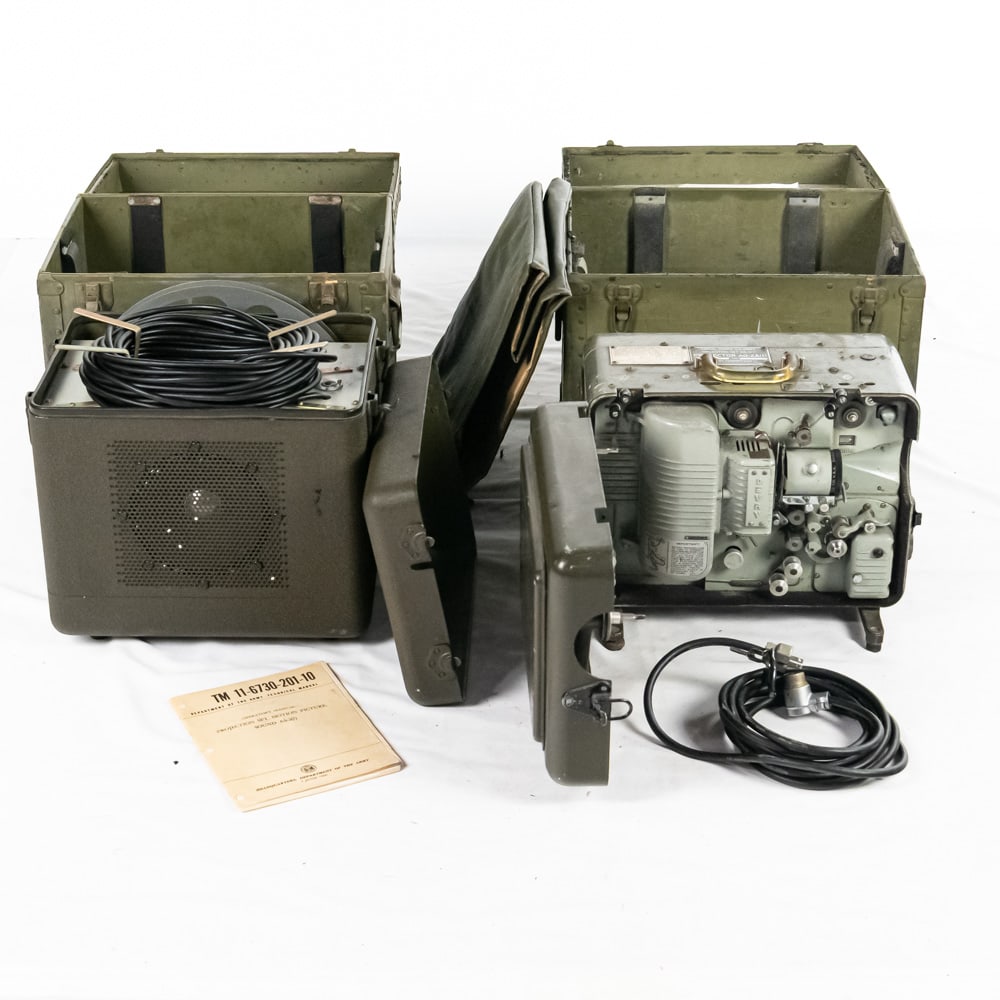 US Army Signal Corps Projector Set AS-2 (1 of 12)