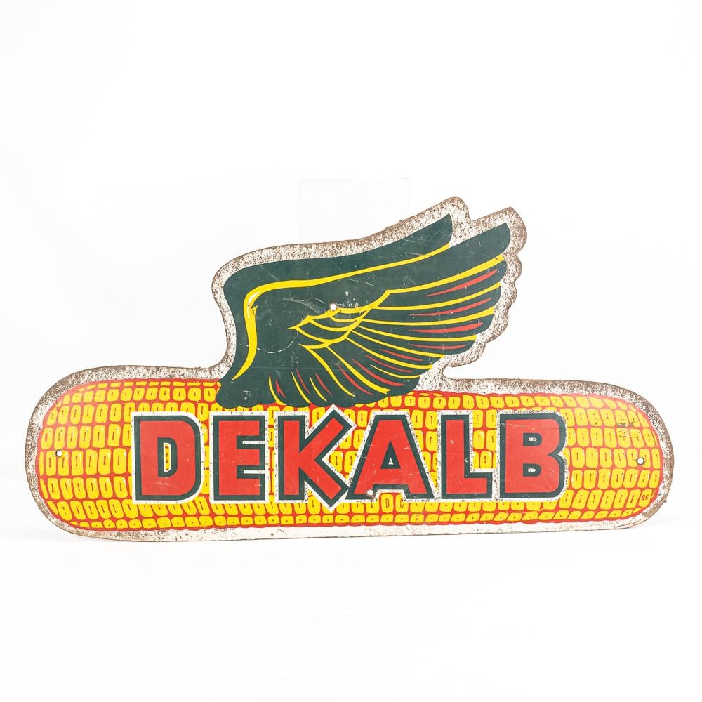 Dekalb Flying Ear Masonite SS Advertising Sign (1 of 4)