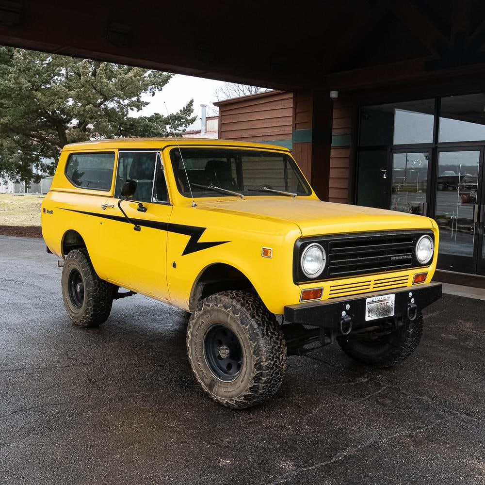 *1971 International Harvester Scout II: *10% Buyer Premium + Online/Credit Card Fees if applicableDue to the size/weight/fragility of this item, it will require a pick up or customer-arranged 3rd-party shipping. We will connect you with rep