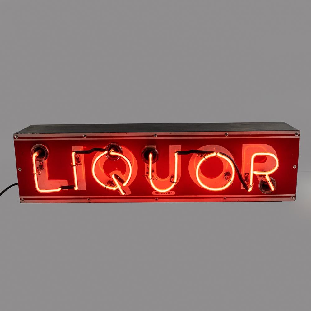 32" Wm J. Rueff "Liquor" NEON Advertising Sign (1 of 10)
