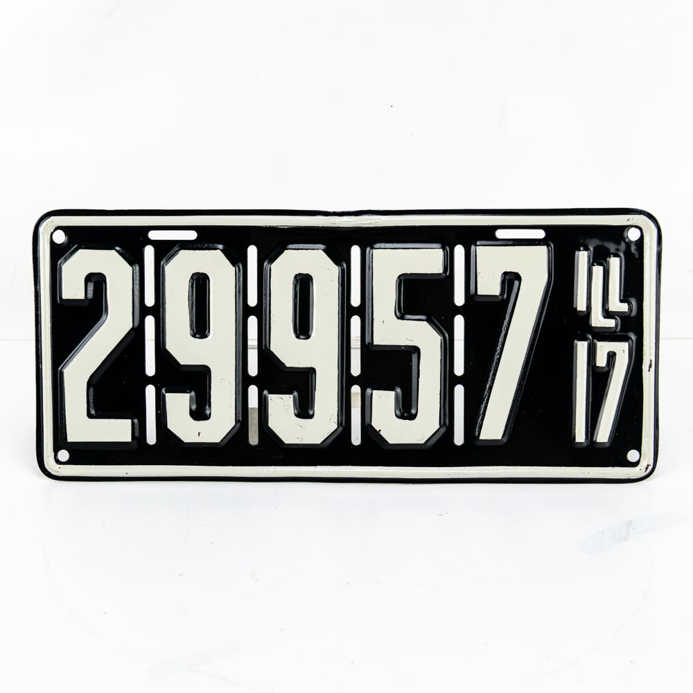 Illinois 1917 Front License Plate: # 29957 high quality repaint front plate in good condition. See pics.