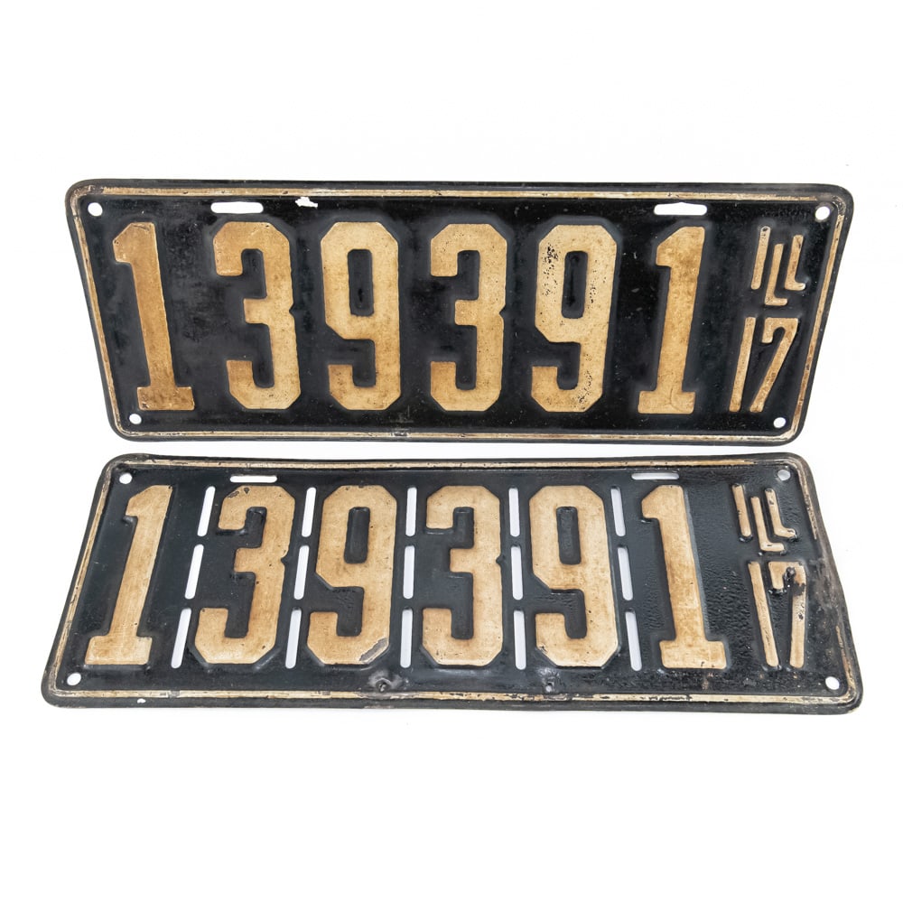 Illinois 1917 License Plate Pair: # 139391 pair in good+ original condition. Front plate has 2 small holes below the 9's. See pics. From the Jim Dvorak collection.