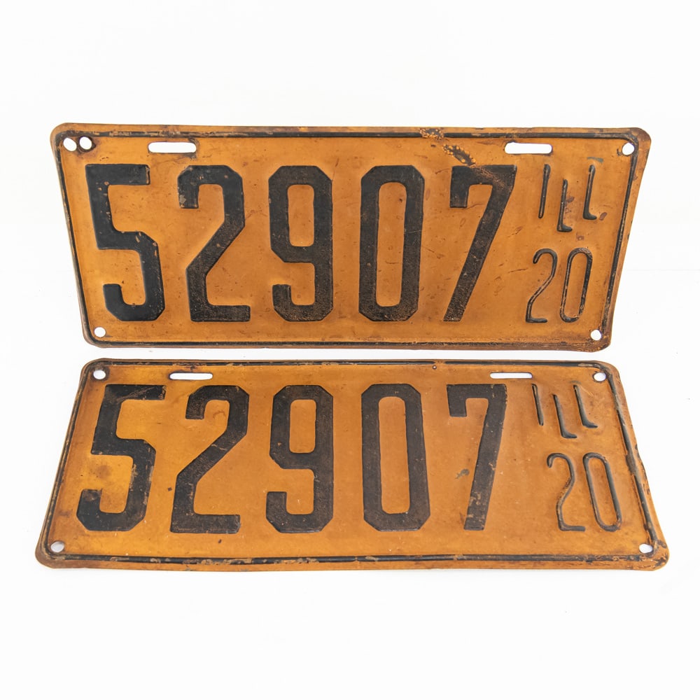 Illinois 1920 License Plate Pair: # 52907 pair in good original condition with paint fade. See pics. From the Jim Dvorak collection.