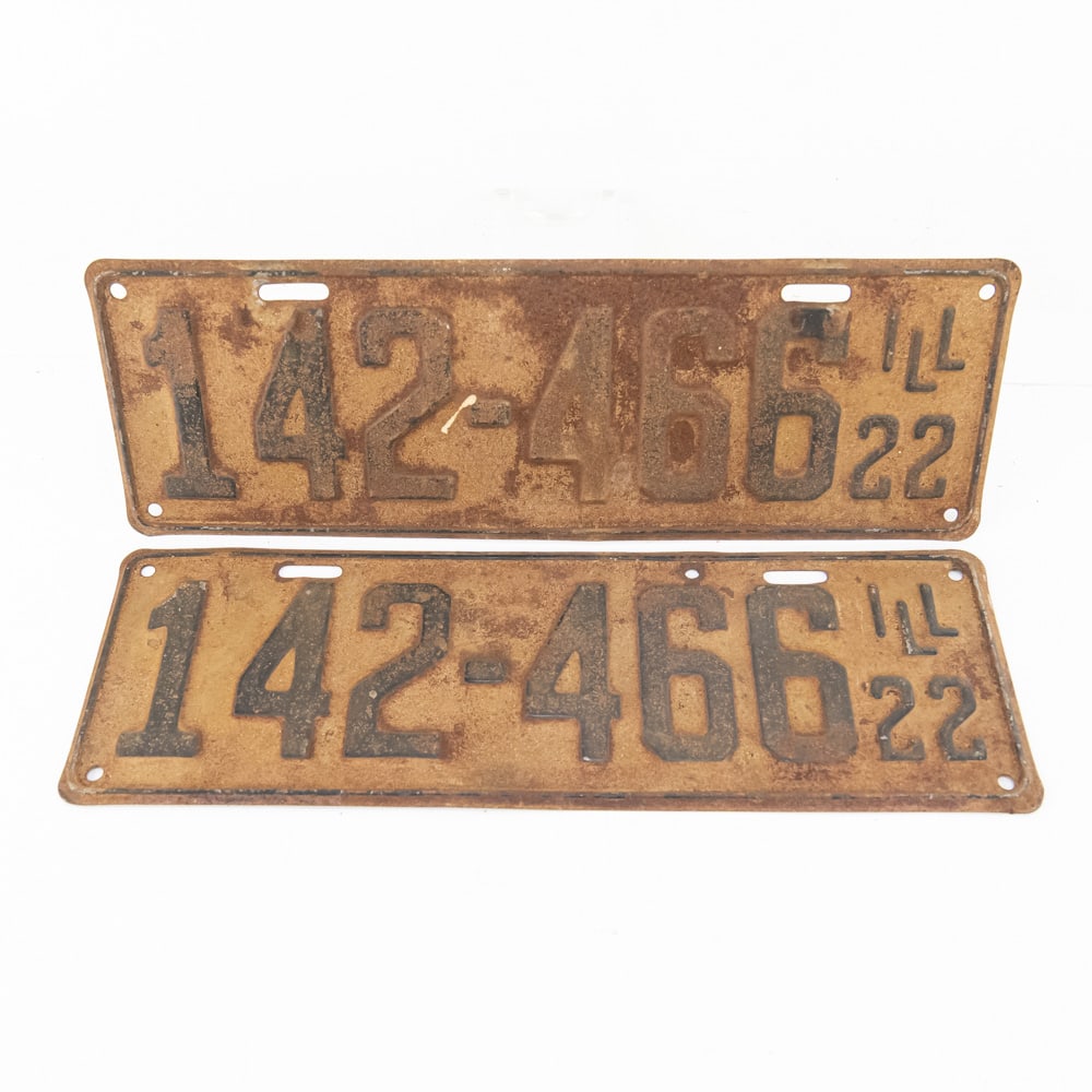 Illinois 1922 License Plate Pair: # 142-466 in fair original condition with surface rust and corrosion. See pics. From the Jim Dvorak collection.