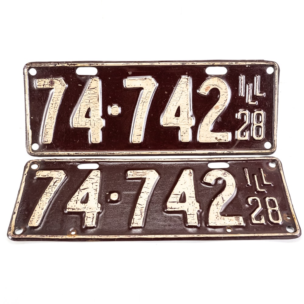 Illinois 1928 License Plate Pair: # 74-742 pair in good original condition with cracking paint on the numerals. See pics. From the Jim Dvorak collection.
