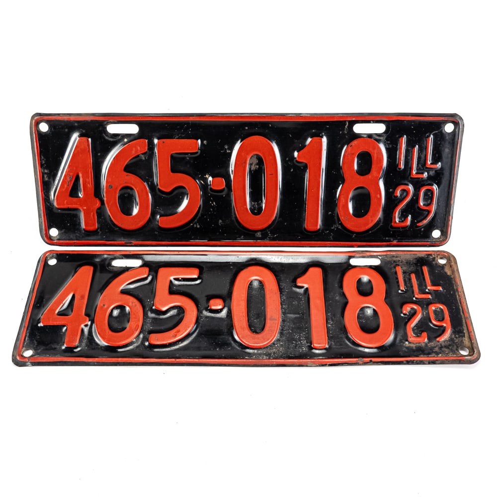 Illinois 1929 License Plate Pair: # 465-018 pair in VG original condition. See pics. From the Jim Dvorak collection.