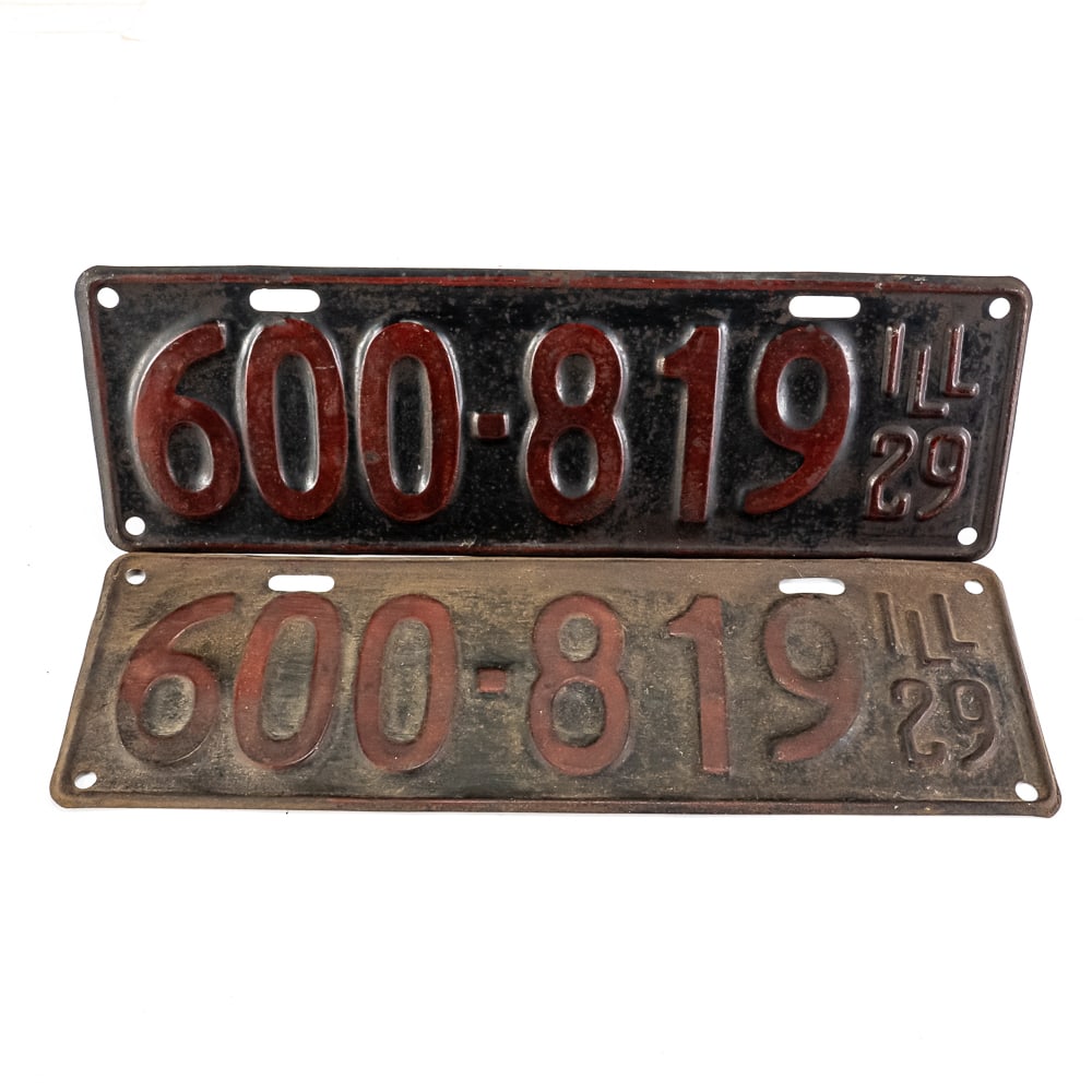 Illinois 1929 License Plate Pair: # 600-819 in good+ to VG original condition with light surface rust. See pics. From the Jim Dvorak collection.