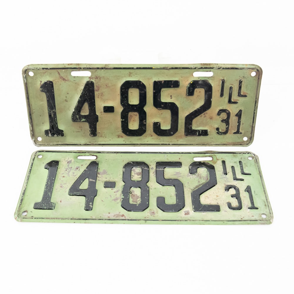 Illinois 1931 License Plate Pair: # 14-852 pair in good condition with paint loss and fade. See pics. From the Jim Dvorak collection.