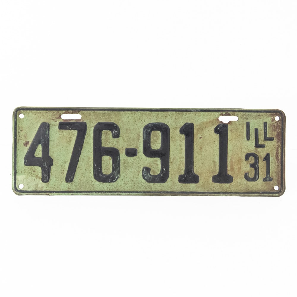 Illinois 1931 License Plate: # 476-911 in fair to good original condition with fadded paint, and enlarged upper right mounting hole. See pics. From the Jim Dvorak collection.