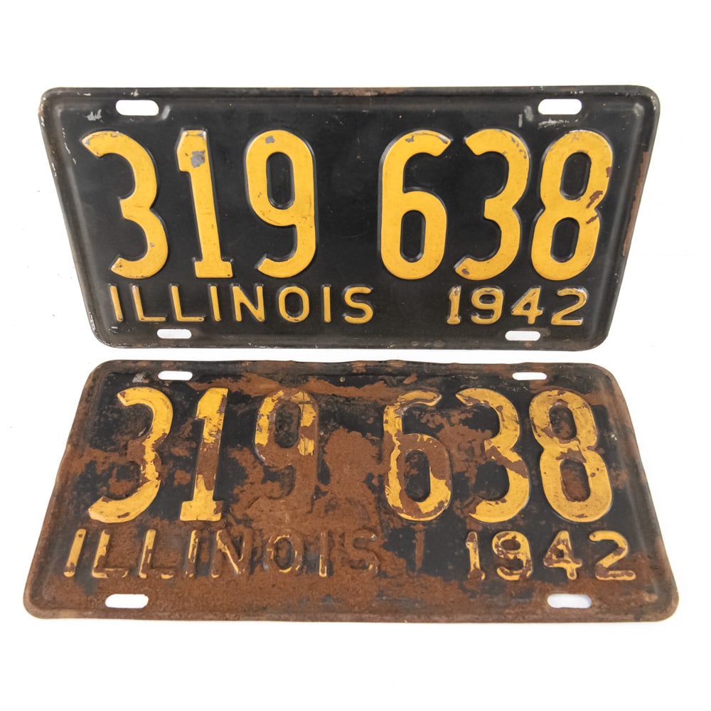 Illinois 1942 License Plate Pair: # 319 638 in good and poor original condition. One plate is good to good+, the other is poor with heavy rust. See pics. From the Jim Dvorak collection.