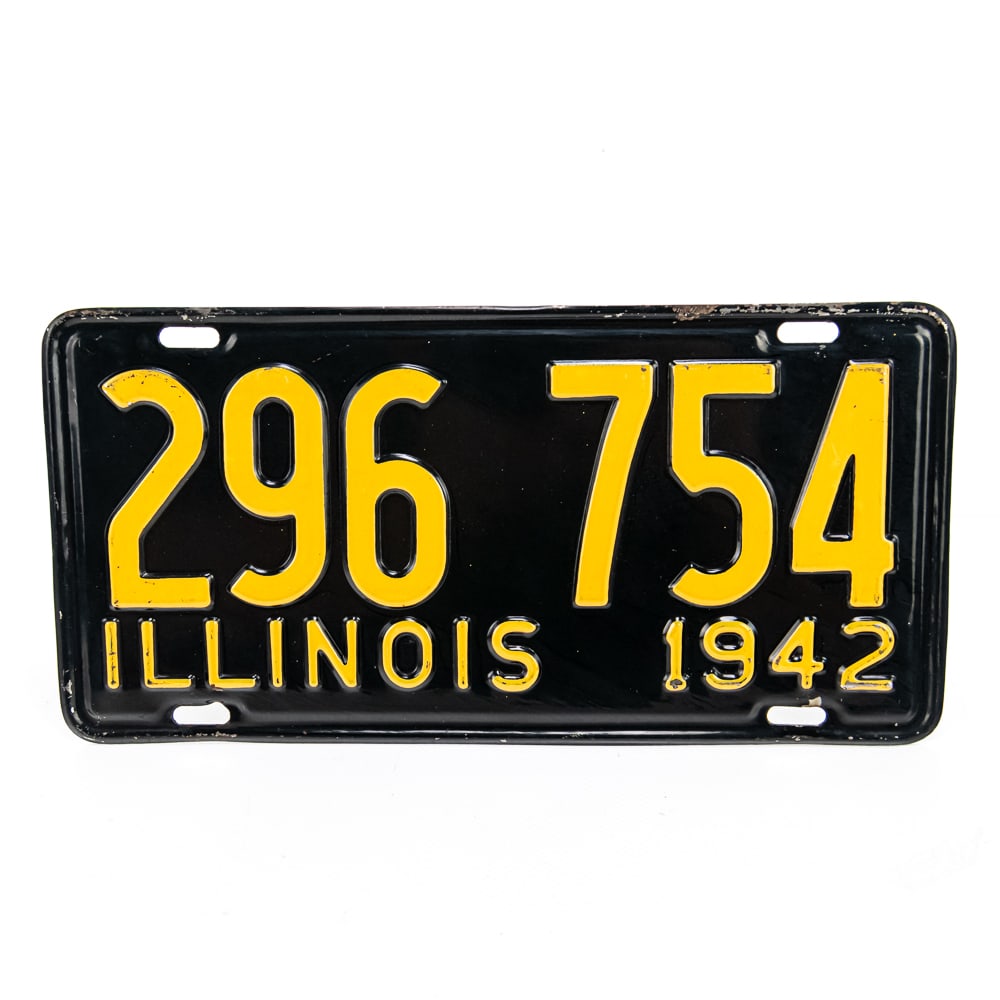Illinois 1942 License Plate: # 296 754 in VG original condition. See pics.