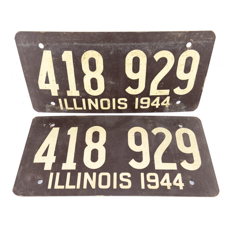 Illinois 1944 License Plate Pair: # 418 929 pair in VG original condition. See pics. From the Jim Dvorak collection.