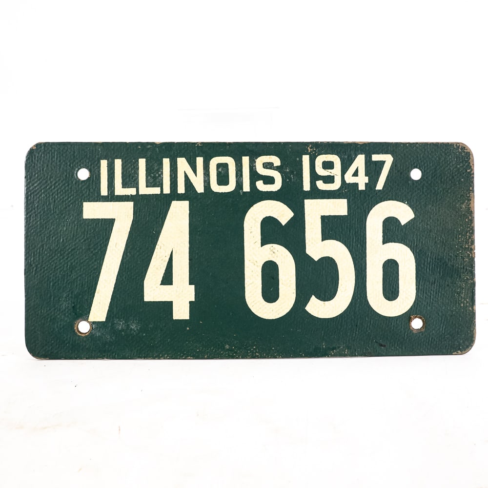 Illinois 1947 License Plate: # 74 656 soybean plate in VG original condition. See pics. From the Jim Dvorak collection.