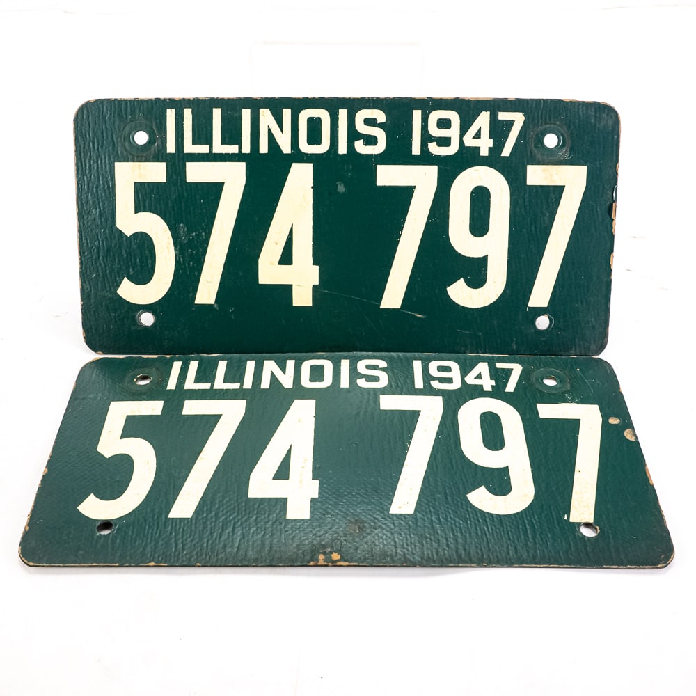 Illinois 1947 License Plate Pair: # 574 797 pair of soybean plates in VG original condition. See pics. From the Jim Dvorak collection.