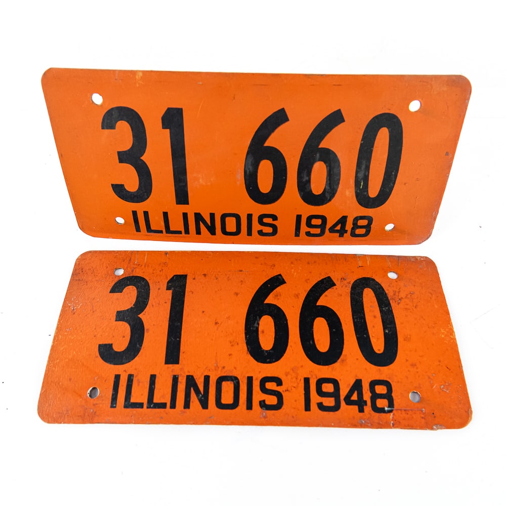 Illinois 1948 License Plate Pair: # 31 660 pair in VG original condition. See pics.