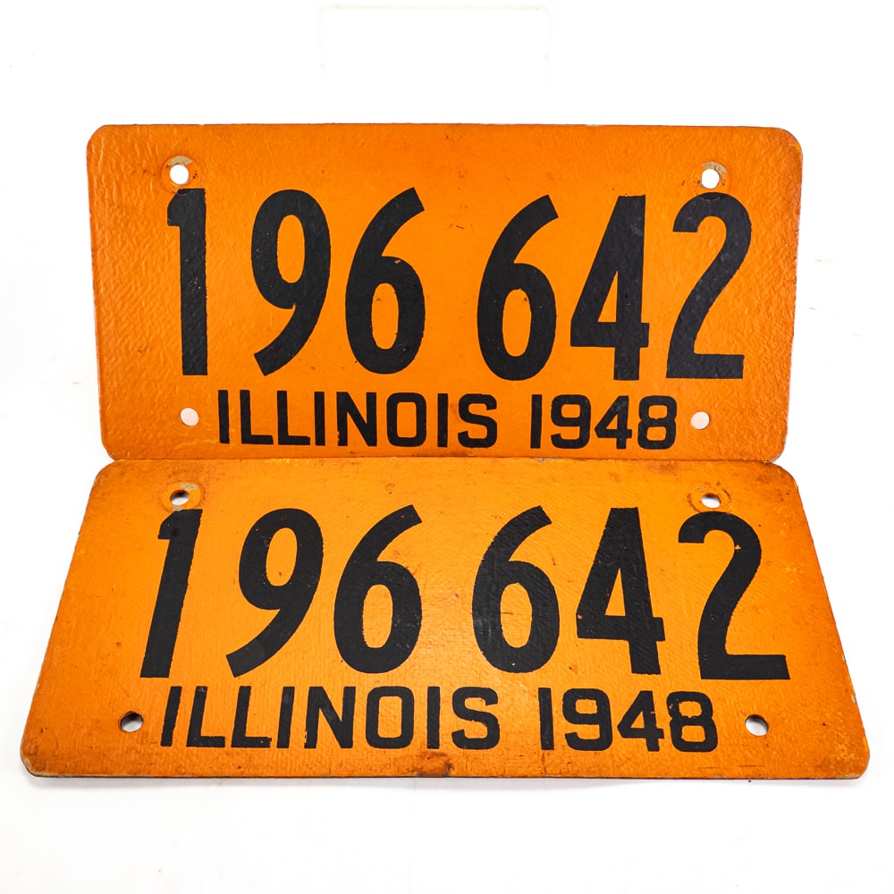 Illinois 1948 License Plate Pair: # 196 642 pair of soybean plates in VG original condition. See pics. From the Jim Dvorak collection.