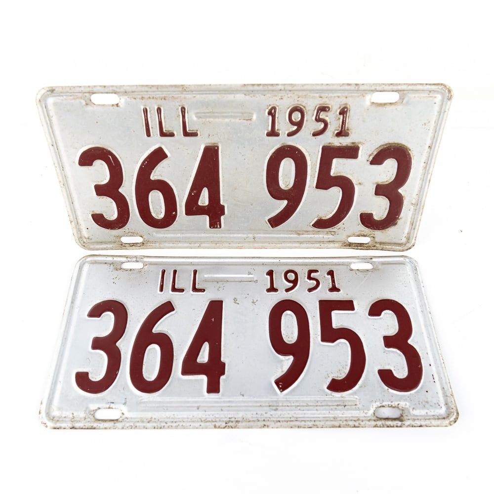 Illinois 1951 License Plate Pair: # 364 953 pair in VG original condition. See pics.