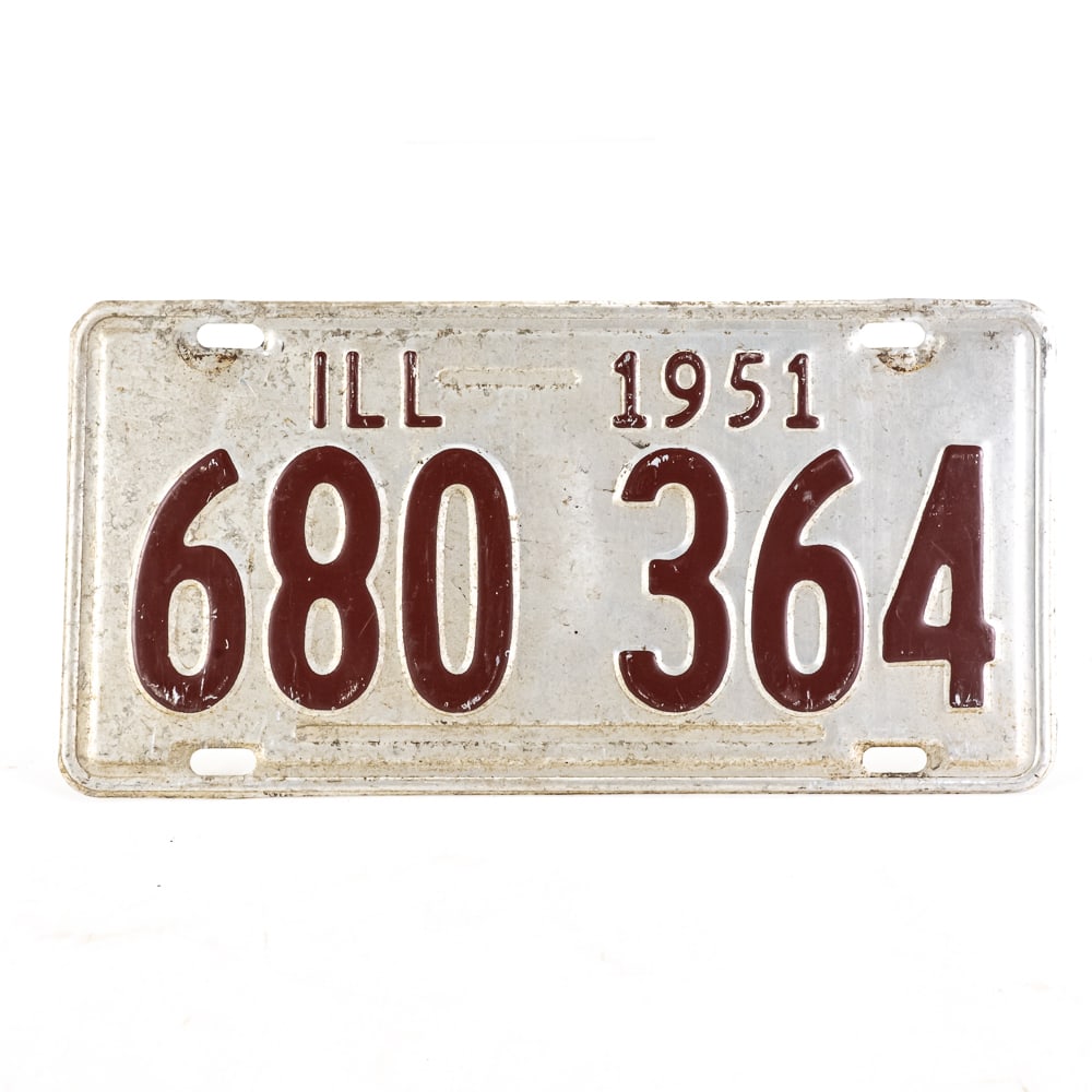 Illinois 1951 License Plate: # 680 364 in good original condition with light corrosion on the aluminum. See pics. From the Jim Dvorak collection.