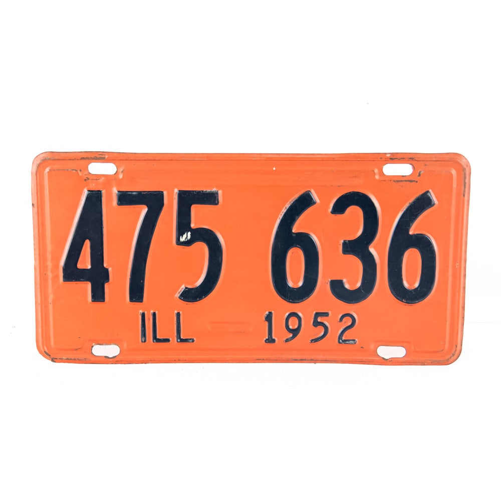 Illinois 1952 License Plate: # 475 636 in VG original condition with a glue spot on the "5" that should ocme off. See pics. From the Jim Dvorak collection.