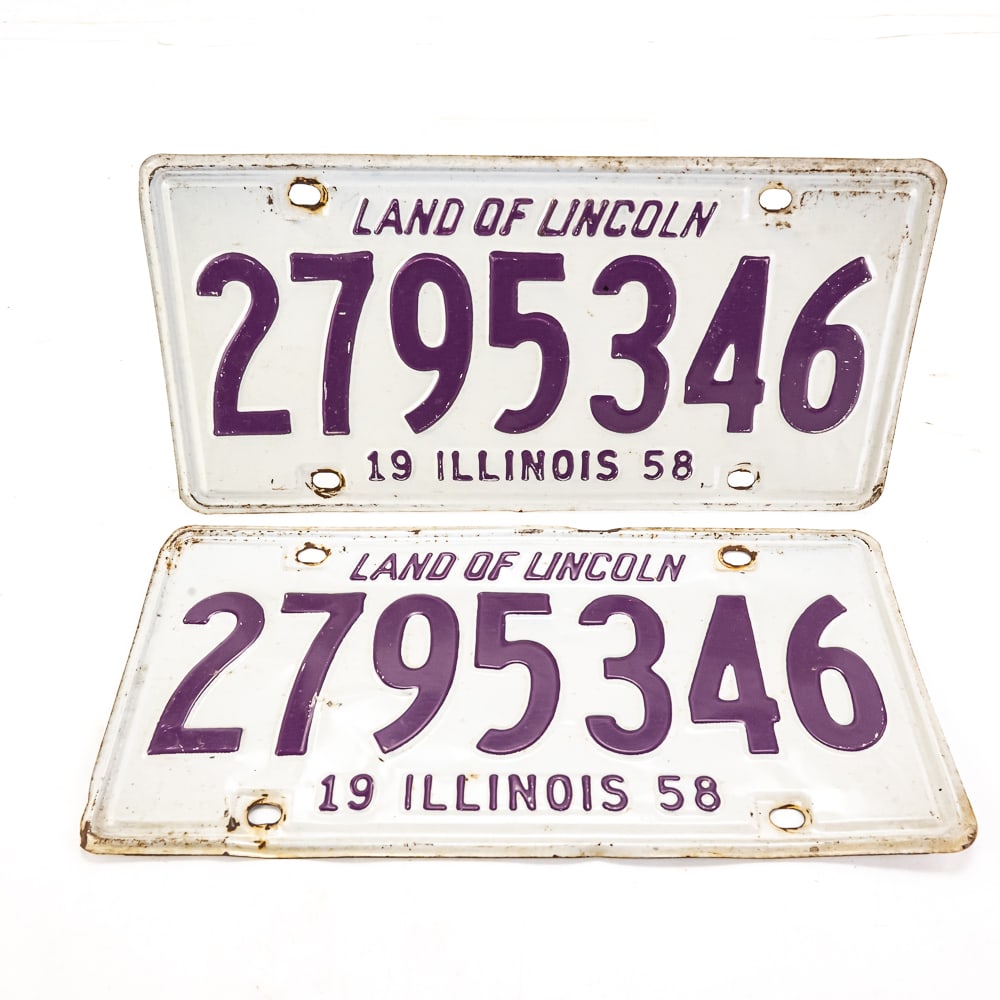 Illinois 1958 License Plate Pair: # 2795346 pair in good+ to VG original condition with light edge rust. See pics. From the Jim Dvorak collection.